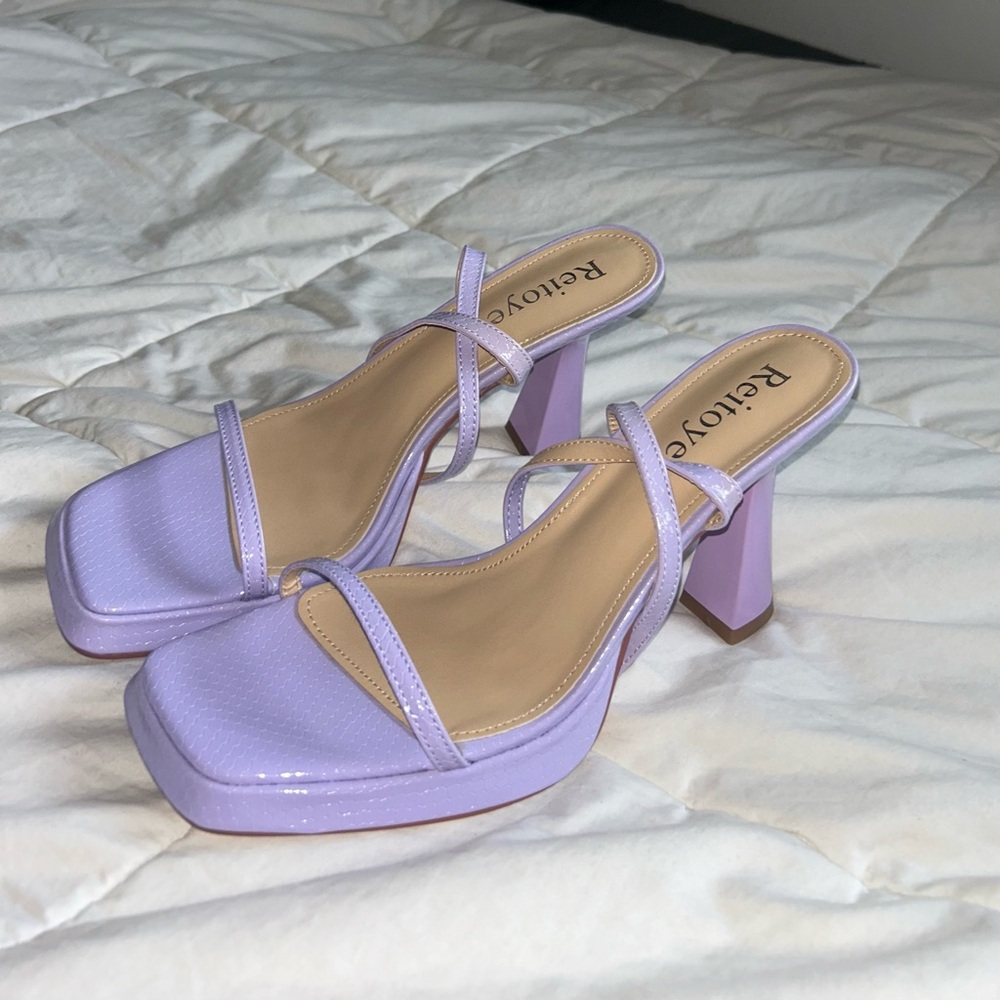 Never worn Purple Heels with Chunky Platform